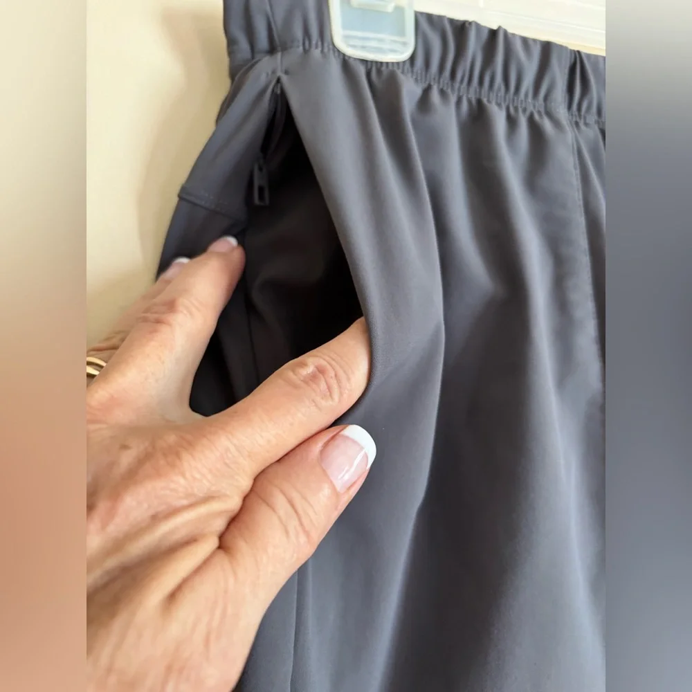 Fabletics One jogger for women size large - Picture 8 of 8